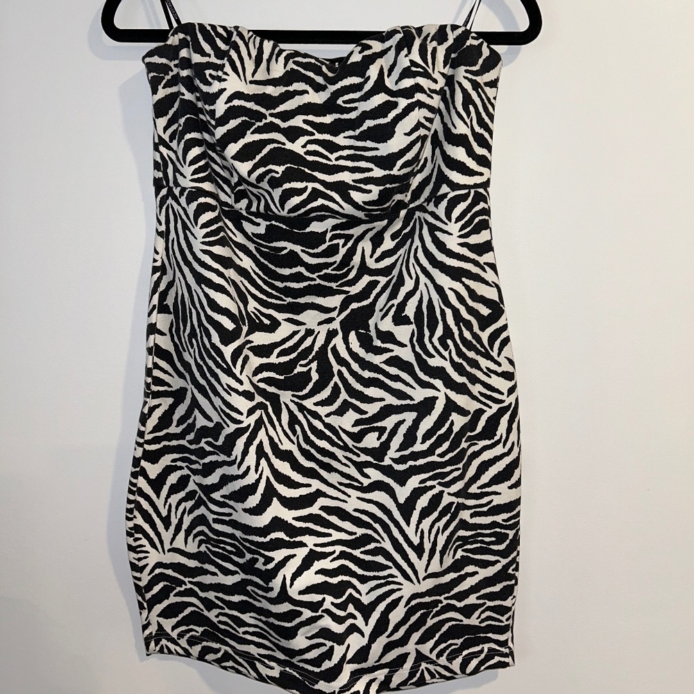 Forever 21 Plus Zebra Print Strapless Dress